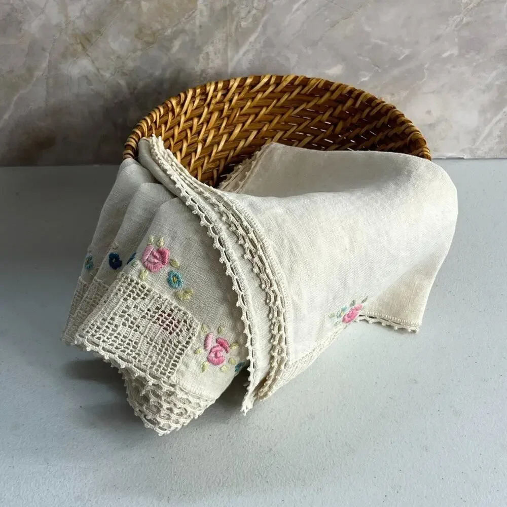 Vintage Ivory Napkins Set of 8 Embroidered Flowers Crochet Two sizes